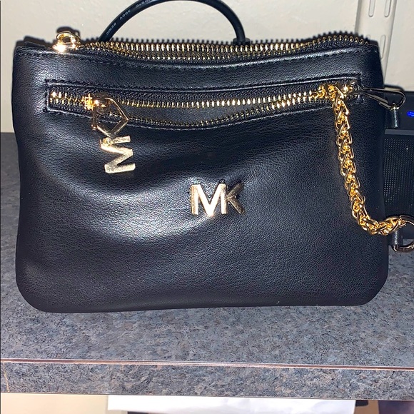 Clutch wristlet - Picture 1 of 5